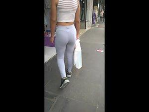 Shorty got nice bubble butt in tight leggings Picture 2