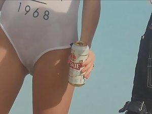 Cameltoe in transparent swimsuit Picture 3