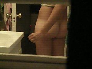 Hot neighbor girl peeped through a window Picture 1