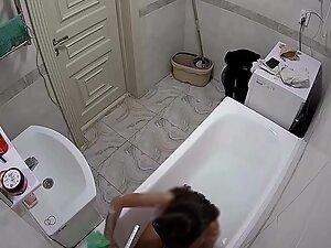 Spying on friend's girlfriend shaving in shower Picture 1