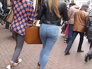 Girls shopping spree gets followed Picture 2