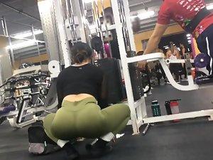 Peeping on thick girl exercising her biceps Picture 3