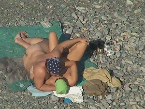 Nudists fuck on the beach Picture 4