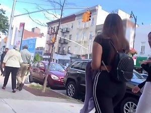 Two sexy girls with different kind of sex appeal Picture 5