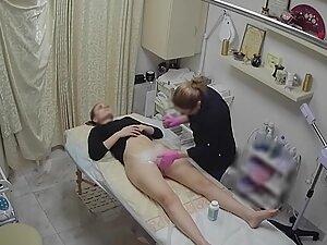 Spying on tall girl getting her intimate parts waxed Picture 6