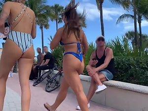 Voyeur gets busted by sexy friends in bikinis Picture 2