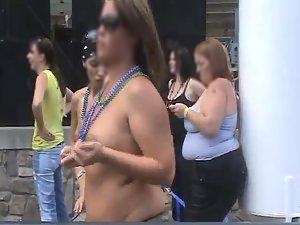 Topless dancing girl got a thong Picture 2