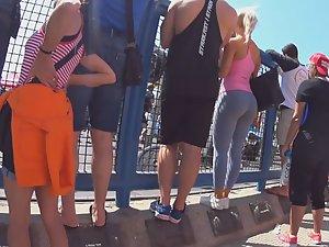 That hot bubble butt called on me Picture 1