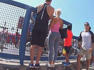 That hot bubble butt called on me Picture 2