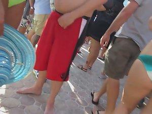 Bulging pussy found on beach party Picture 2