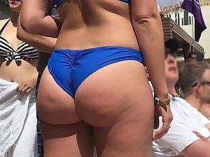Best big butt on a pool party Picture 3