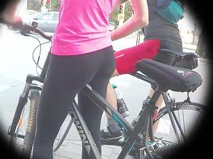 Tight ass on bicycle Picture 4