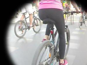 Tight ass on bicycle Picture 6