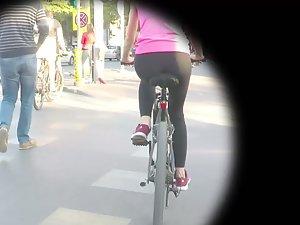 Tight ass on bicycle Picture 7
