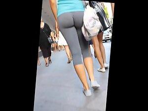 Small but bubbly ass cheeks look perfect in leggings Picture 7