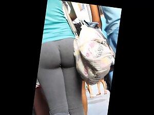 Small but bubbly ass cheeks look perfect in leggings Picture 8
