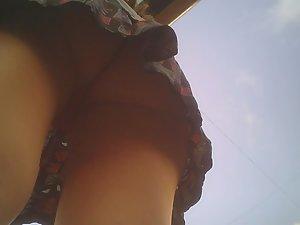 Upskirt of redhead schoolgirl Picture 2