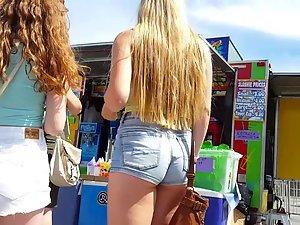 Long hair girl with amazing ass in shorts Picture 5