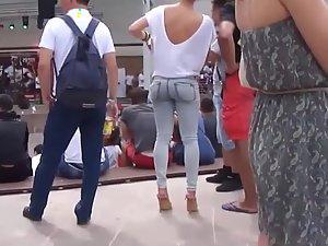 Ass we'd all love to hate or fuck Picture 7