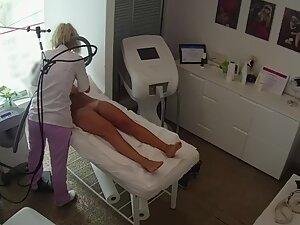 Hidden cam caught amazing tanned body during hair removal Picture 1