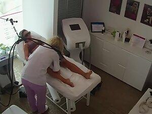 Hidden cam caught amazing tanned body during hair removal Picture 3