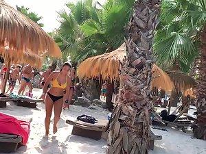 Seriously hot girls all over the water park Picture 3