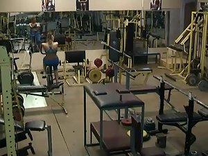Naked lady spied exercising in a gym Picture 2