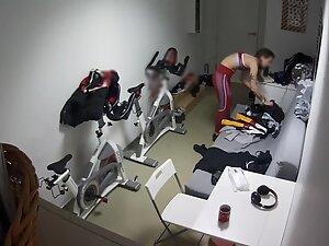 Spying on sporty girl preparing for a workout Picture 8