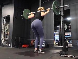 Booty building in progress at the gym Picture 4