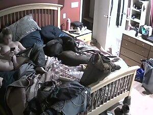 Spying on thick girl using a dildo in her bed Picture 3