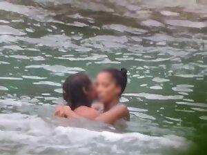 Voyeur caught young couple having sex in the water Picture 5