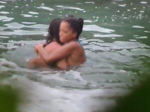 Voyeur caught young couple having sex in the water Picture 7
