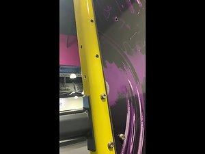 Specific exercise makes her shorts become transparent Picture 2