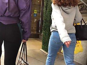 Exotic girl with wide hips and ass in leggings Picture 3