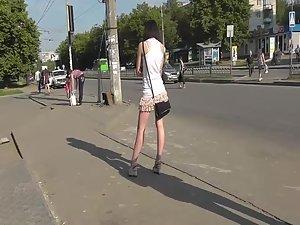 Attractive lady waiting for the bus Picture 7