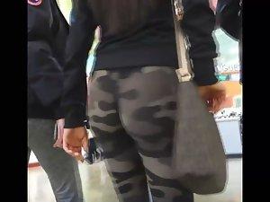 Hot butt with a military look Picture 7