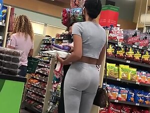 Hot booty and visible thong in supermarket
