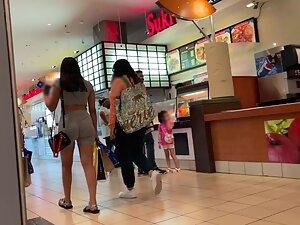 Tight grey outfit makes her look sexy in the mall Picture 5