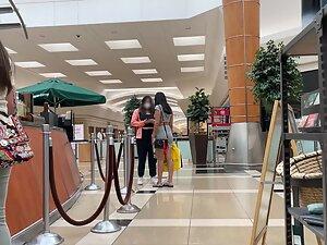 Tight grey outfit makes her look sexy in the mall Picture 7