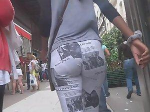Reading news off her ass Picture 1