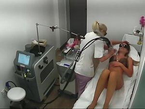 Posh girl caught naked during laser depilation Picture 1