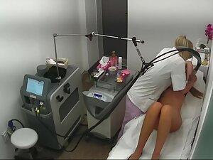 Posh girl caught naked during laser depilation Picture 2
