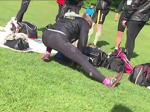 Athletic girls warming up Picture 6