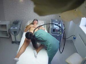 Hidden cam caught flawless naked woman in beauty salon Picture 7