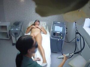 Hidden cam caught flawless naked woman in beauty salon Picture 8