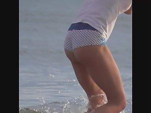Fit young ass is dirty from beach sand Picture 7