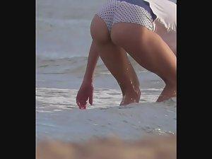 Fit young ass is dirty from beach sand Picture 8