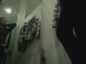 Peeping a cutie in dressing room Picture 5