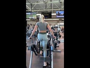 Gym voyeur shows how fit ass gets made Picture 7