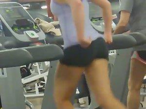 Sexy fitness chicks spied in the gym Picture 8